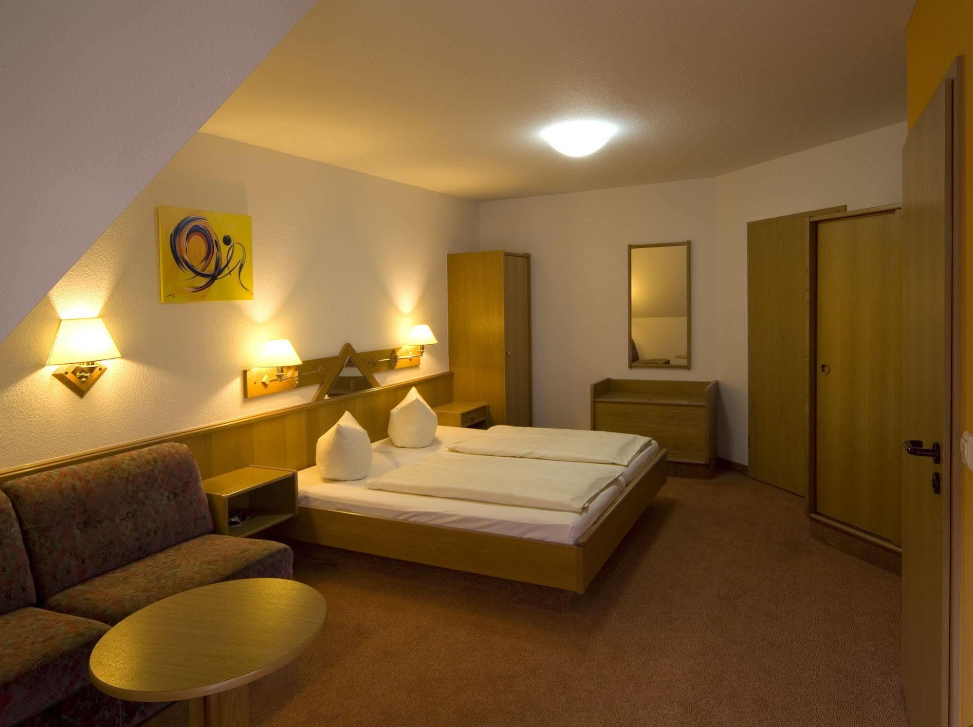 Hotel Sonneck Schwäbisch Hall Eksteriør billede